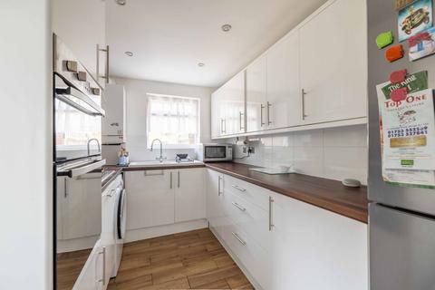 2 bedroom terraced house for sale, The Crescent, Slough  SL1