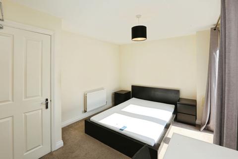 4 bedroom end of terrace house for sale, White Star Place, Southampton, Hampshire, SO14
