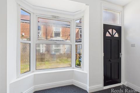 2 bedroom terraced house for sale, Sunny Grove, Sharp Street, Hull, East Yorkshire, HU5