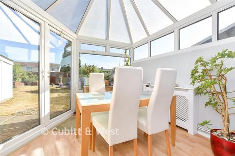 2 bedroom semi-detached house for sale, Wolsey Crescent, Croydon CR0