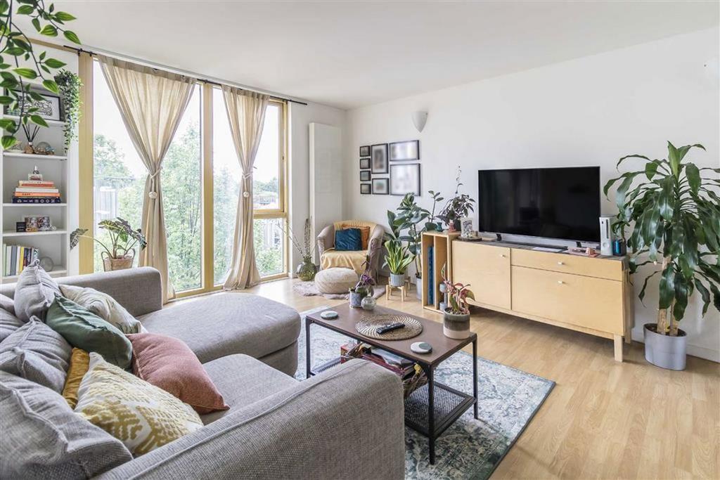 Apartment in London - View 2
