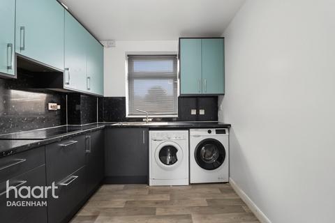 3 bedroom semi-detached house for sale, Lawrence Crescent, Dagenham