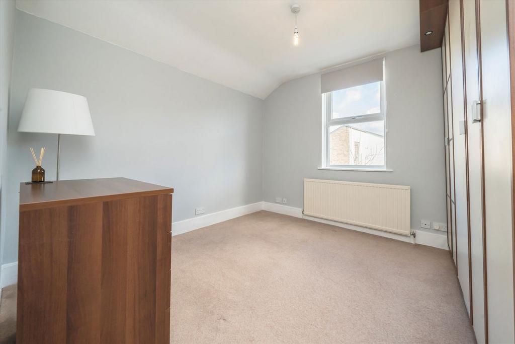 Apartment in London - View 5