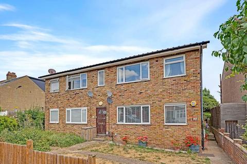 2 bedroom flat for sale, Avenue Road, Penge, London