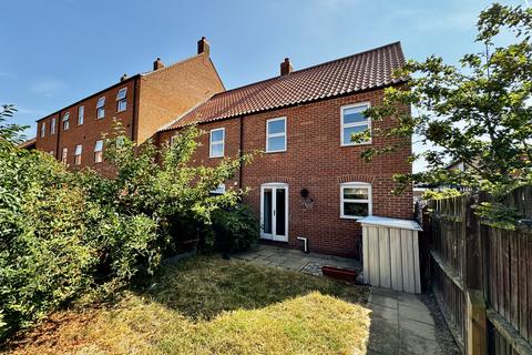 3 bedroom end of terrace house for sale, 33 Newbridge Hill Louth LN11 0NQ