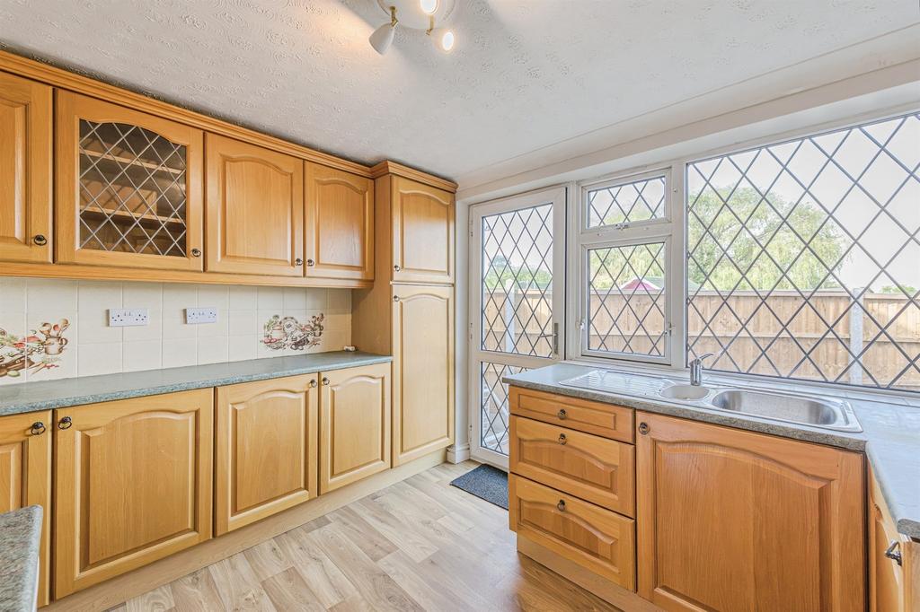 House in TAMWORTH - More