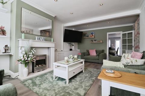 2 bedroom semi-detached house for sale, Taymuir Road, CARDIFF, South Glamorgan, CF24