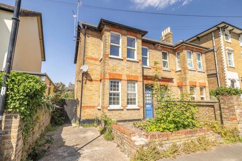 2 bedroom maisonette for sale, Hencroft Street South, Slough SL1