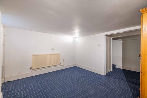 2 bedroom maisonette for sale, Hencroft Street South, Slough SL1
