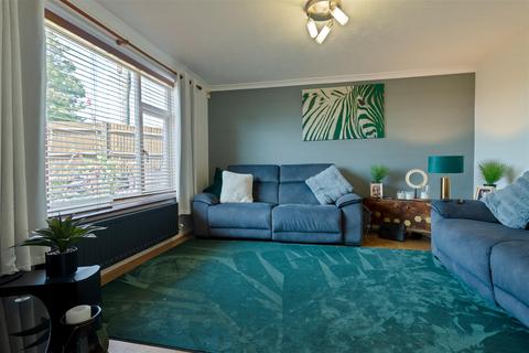 4 bedroom semi-detached house for sale, Bell Lane, Burham