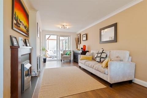 4 bedroom semi-detached house for sale, Bell Lane, Burham