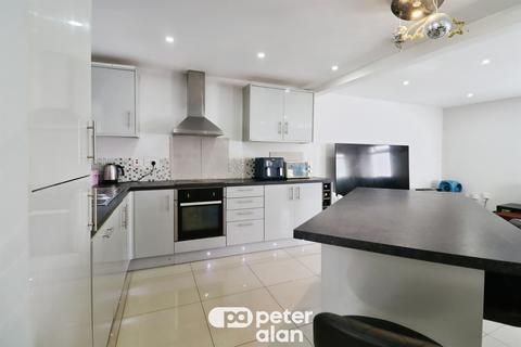 3 bedroom end of terrace house for sale, Pearl Street, Cardiff