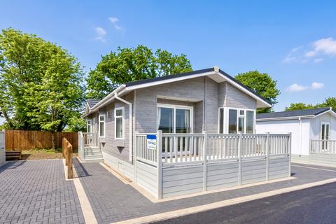 2 bedroom park home for sale, Pershore WR10
