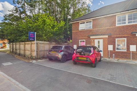 2 bedroom end of terrace house for sale, Driffield, East Riding Of Yorkshire YO25