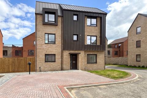 4 bedroom detached house for sale, Franklin Gardens, Cambridge