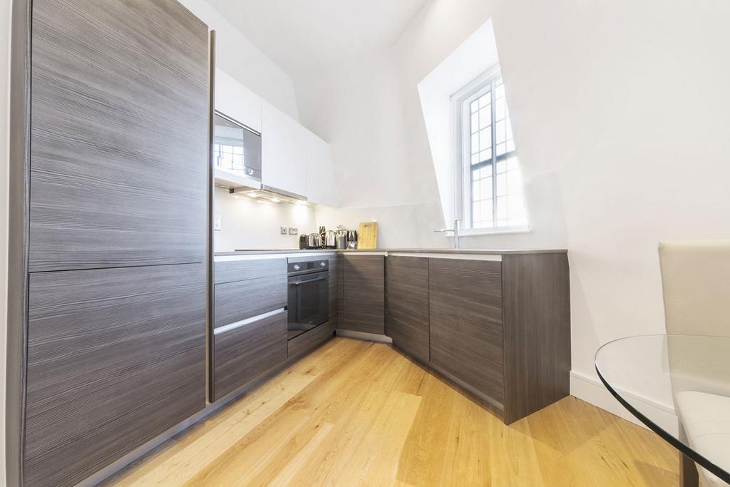 Apartment in London - View 2