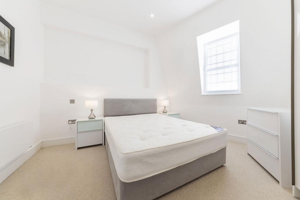 Apartment in London - View 5