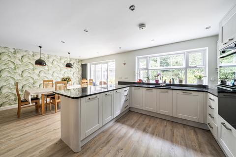 4 bedroom detached house for sale, Bloomsbury Way, Blackwater, Camberley