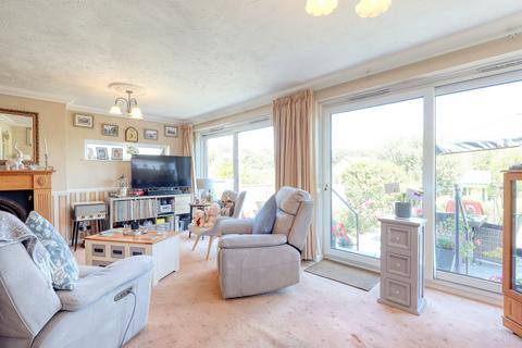 3 bedroom detached bungalow for sale, Deerhurst, Thundersley, Benfleet, SS7