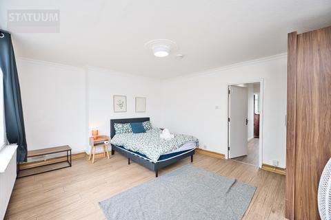 5 bedroom maisonette to rent, Old Church Road, Whitechapel, East London, London, E1
