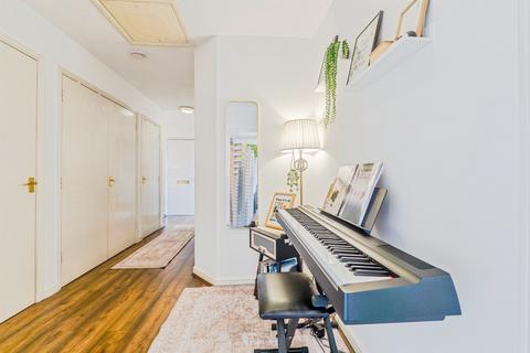 2 bedroom apartment for sale, Beaufort Square, Windsor Village, Cardiff