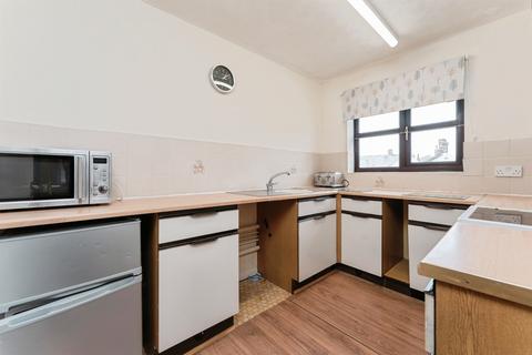 1 bedroom flat for sale, Station Road, March