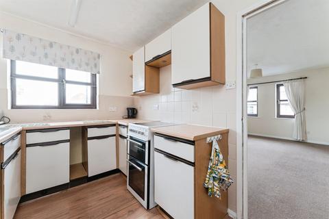 1 bedroom flat for sale, Station Road, March