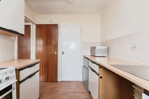 1 bedroom flat for sale, Station Road, March