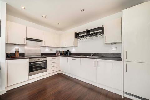 2 bedroom flat to rent, Yeoman Street, London SE8