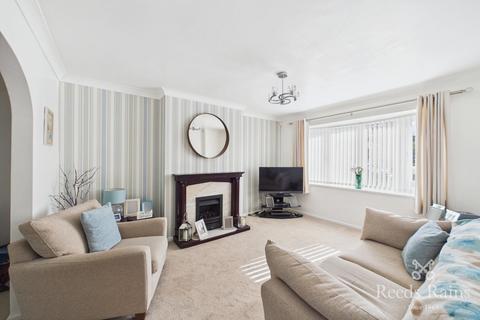 2 bedroom bungalow for sale, Whitley Spring Crescent, West Yorkshire WF5