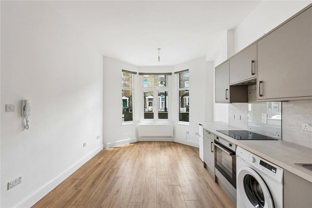 Apartment in London - View 2