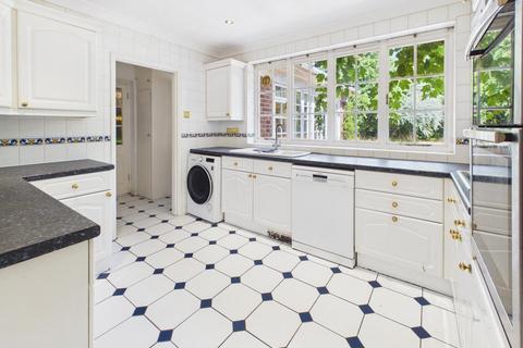 4 bedroom detached house for sale, Monkswood, 26 Arnhem Way, Woodhall Spa