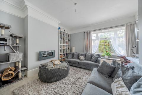 2 bedroom flat for sale, Poplar Road, Shalford, Guildford, GU4