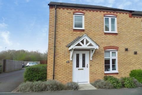 3 bedroom end of terrace house to rent, Darwin Crescent, Leicestershire LE11