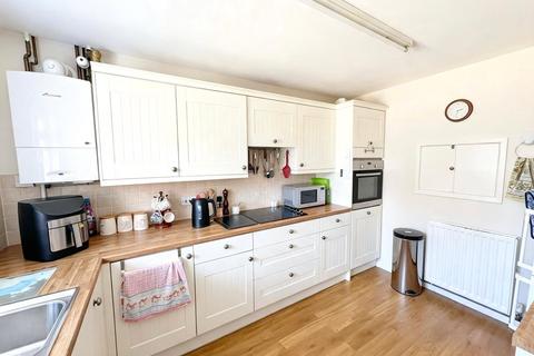 2 bedroom bungalow for sale, Woodward Court, Snitterfield, Stratford-upon-Avon, Warwickshire, CV37