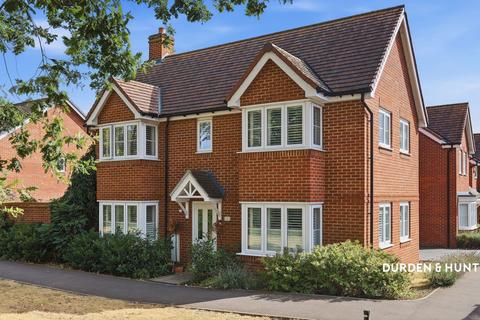3 bedroom detached house for sale, Elstar Road, Ongar, CM5