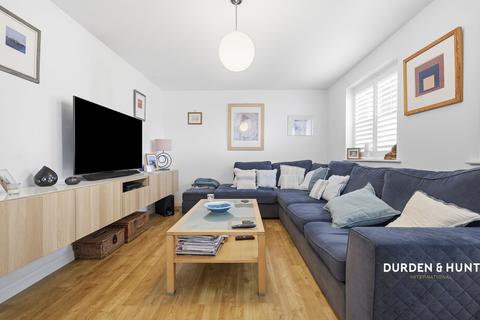 3 bedroom detached house for sale, Elstar Road, Ongar, CM5