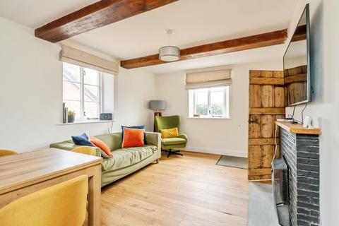2 bedroom semi-detached house to rent, Ivy Cottages, Selsey Road, Donnington, PO20