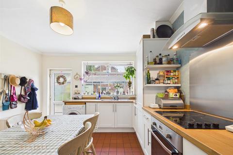 3 bedroom terraced house for sale, Halls Court, Pontefract WF7