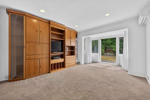 3 bedroom detached house for sale, Winscombe Way, Stanmore, London, HA7