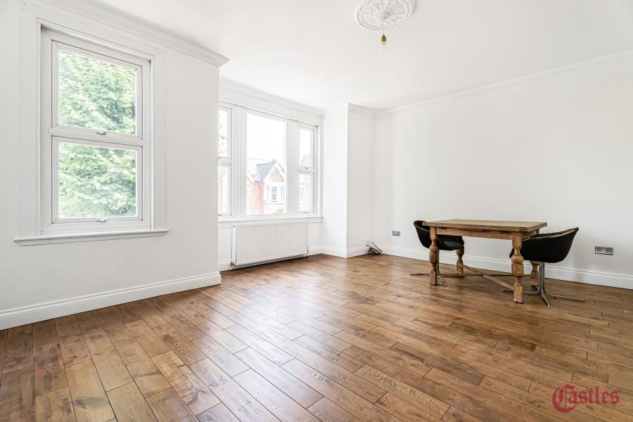 Apartment in Enfield - View 2
