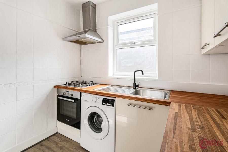 Apartment in Enfield - View 5