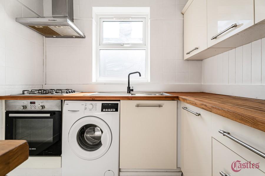Apartment in Enfield - More