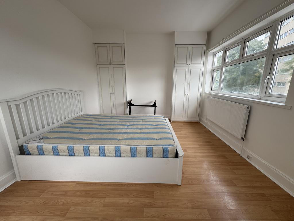 Apartment in London - View 2