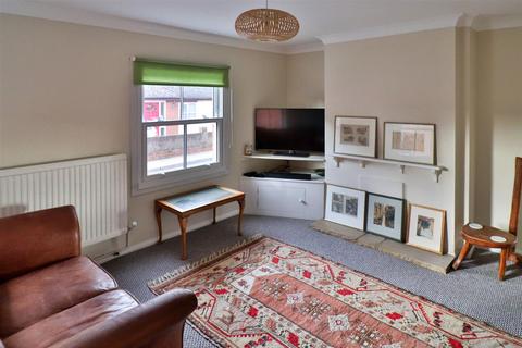 2 bedroom end of terrace house to rent, Benton Street, Hadleigh, IP7