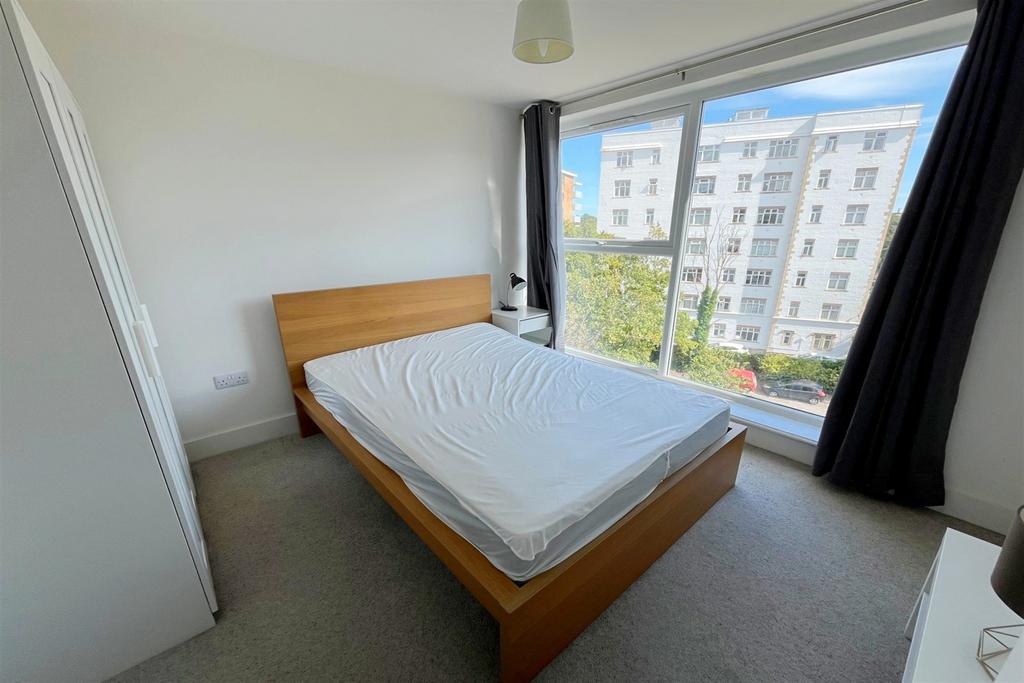 Apartment in Bournemouth - View 5