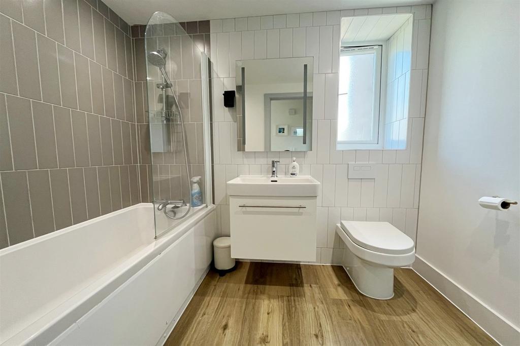 Apartment in Bournemouth - More