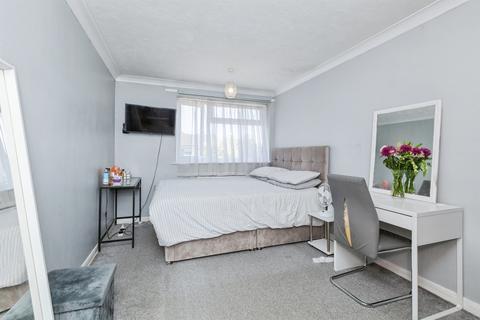 3 bedroom semi-detached house for sale, Farrier Lane, Leicester