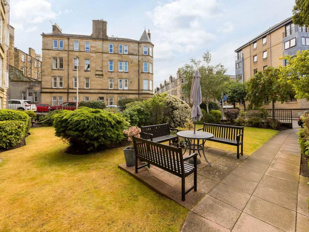 79972 Roseburn Pl-019