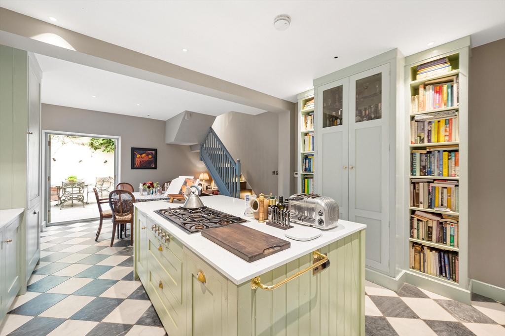 House in London, Lot's Village, Earl's Court - View 3